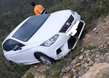 Vehículo rescatado en la zona.