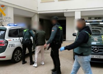 Imagen de archivo de una detención de la Guardia Civil en Ibiza.