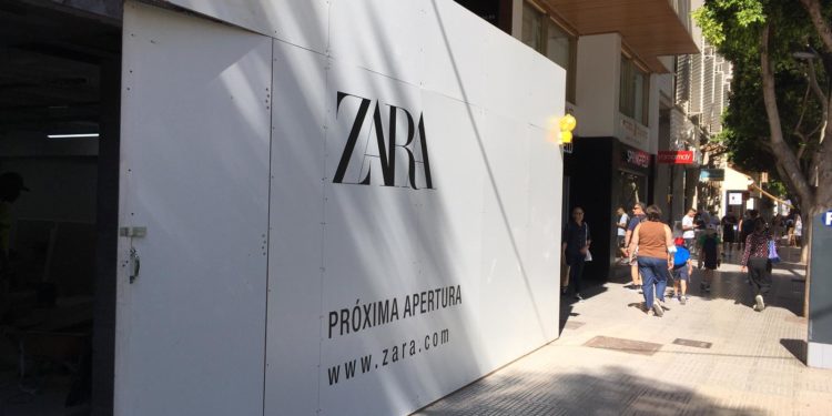Nueva tienda de Zara en Vila. Foto: Toni Escandell.