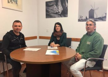 Imatge de la trobada entre ambdues parts. Consell de Formentera.