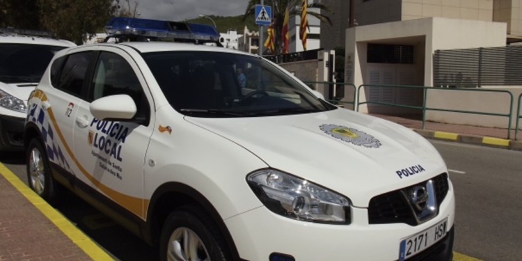 Una imagen de archivo de la Policía Local de Santa Eulària des Riu.