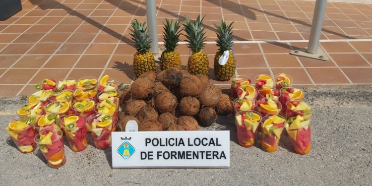 Fruta decomisada en Formentera.