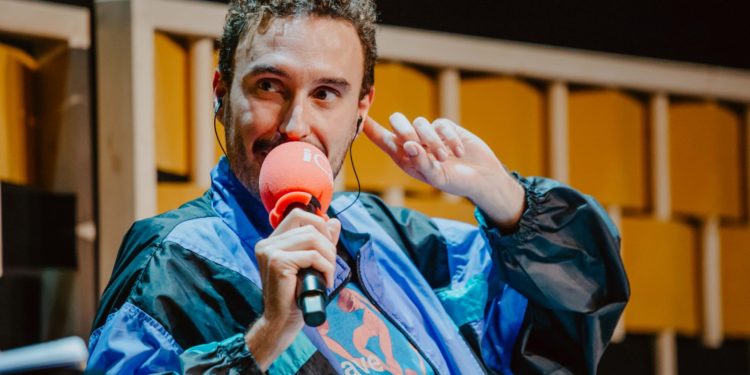 Betu Martínez, codirector de Serielizados en un certamen anterior del festival.