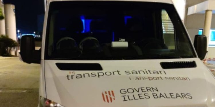 Una de las ambulancias de GSAIB en Ibiza