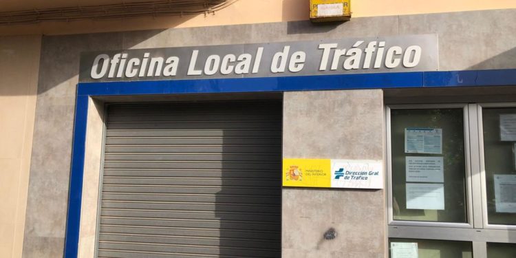 Oficina Local de Tráfico en Ibiza. Foto: Noudiari.