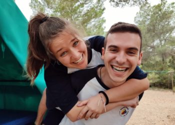 Esther García i Bartomeu Tur, organitzadors del campament. Atípik.