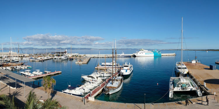 El taxista operaba entre ses Illetes y La Savina.