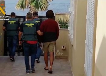 Un momento de la detención del presunto abusador en Mallorca. Guardia Civil.