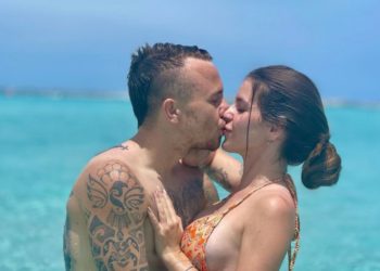 ‘Angeliño’, del Leipzig, con su pareja en Formentera. Instagram.