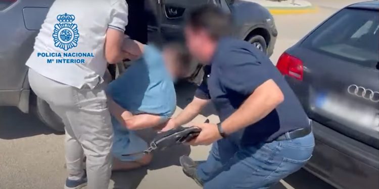 Un instante de la detención. Policía Nacional.