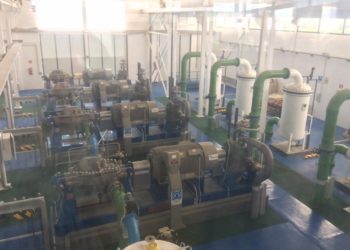 Instalación de una planta desaladora de agua en Ibiza.