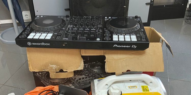 Imagen del equipo de música intervenido por la Policía Local de Formentera