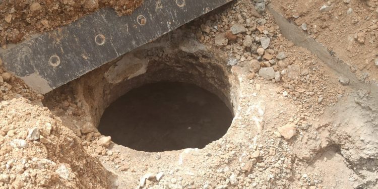 Imagen de la boca del pozo. Foto Noudiari