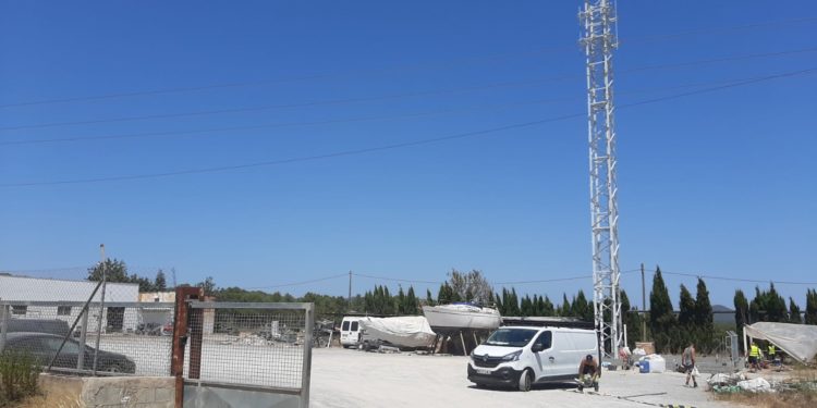 Imagen de la antena facilitada por el PSOE-Reinicia