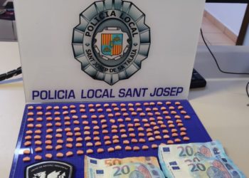 Droga incautada. Imagen Policía Local de Sant Josep