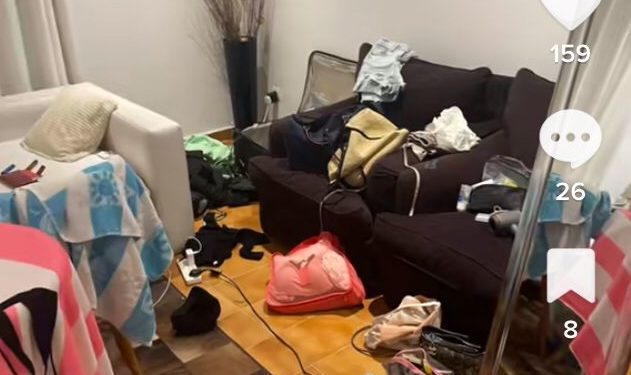 Así quedó la villa tras el robo. Captura del vídeo subido a TikTok por @djdowager
