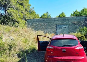 Vehículo de los presuntos 'okupas'. Policía Local de Sant Joan.