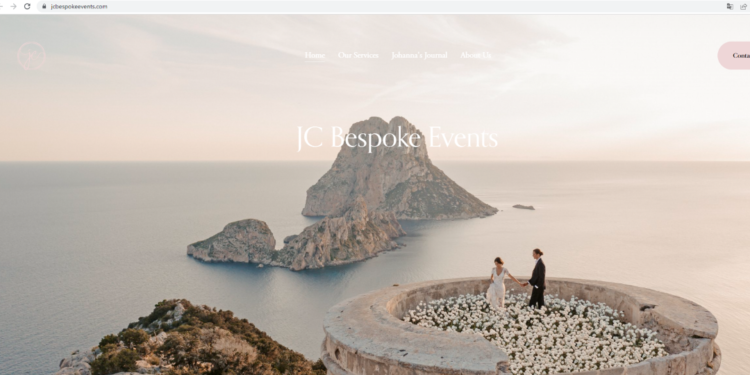 Página web de la empresa que ofrece fotos sobre la torre