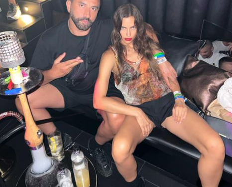 Irina Shayk y Riccardo Tisci
en una imagen difundida por ella en Instagram: @irinashayk.