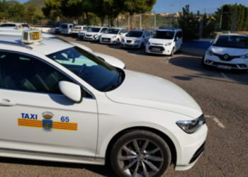 Imatge d'arxiu de taxis.