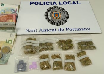 Droga incautada al hombre detenido en el local de West End de Sant Antoni inspeccionado en un primer momento por exceso de ruido.