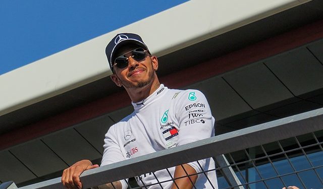 Lewis Hamilton en Silverstone. Foto Jen Ross83