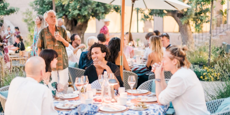 Alma Festival se basa en conectar con personas de ideas afines en un entorno inspirador y marcará el inicio de la “Cool Season” en Six Senses Ibiza. Foto: Six Senses.