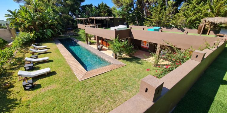 Casa Lola, ya derruida, es una de las viviendas turísticas ilegales más conocidas de Ibiza.