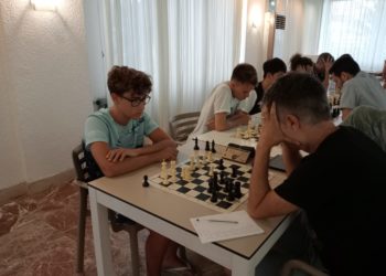 Partida entre Ángel Gómez y Pere Prieto en la penúltima ronda