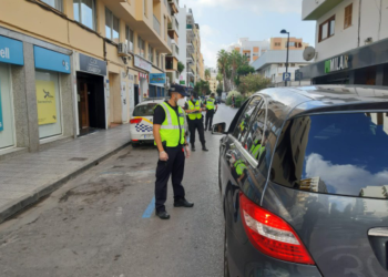 Imagen de archivo de agentes de la Policía Local de Ibiza.