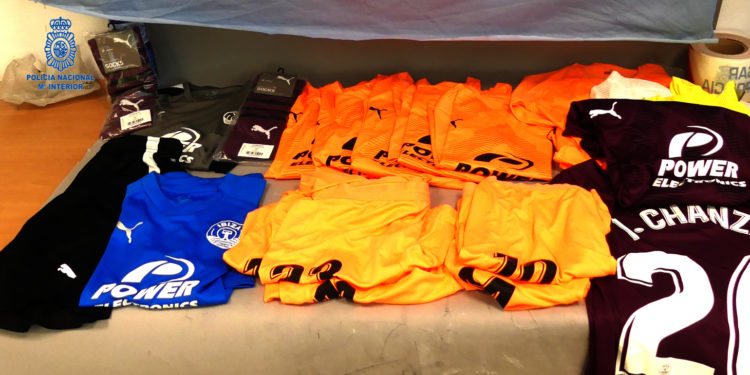 Parte del material robado de la tienda de la UD Ibiza. Foto Policía Nacional