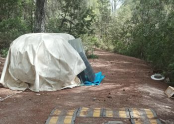 Imatge d'un assentament a la zona. Foto: PSOE de Santa Eulària.