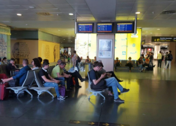 Imagen de archivo del interior del aeropuerto de Ibiza.