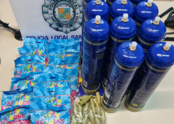 Imagen del material incautado por los agentes. Foto: Policía Local de Sant Josep.