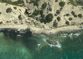 Foto de archivo de pateras cerca de La Mola de Formentera en una imagen de Pablo Röhrig