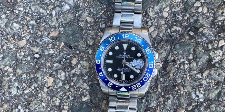 Uno de los relojes recuperados. Imagen de la Policía Nacional.