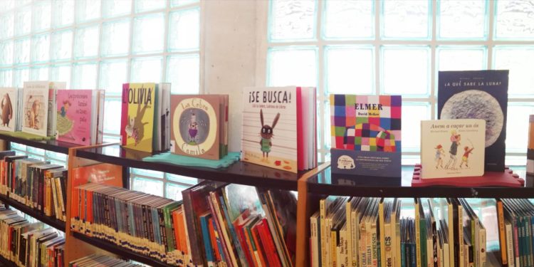 Biblioteca de Cala de Bou