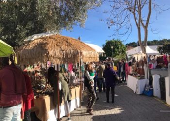 Una imagen del mercadillo. Juan Jauregizar Eskurza Facebook Página del Mercadillo de Sant Joan