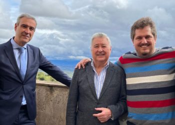 José María Gala, sobrino de Antonio Gala y director de la Fundación; Francisco Moreno, presidente del Patronato y Ben Clark, ex residente y, desde este viernes, patrono de la Fundación.