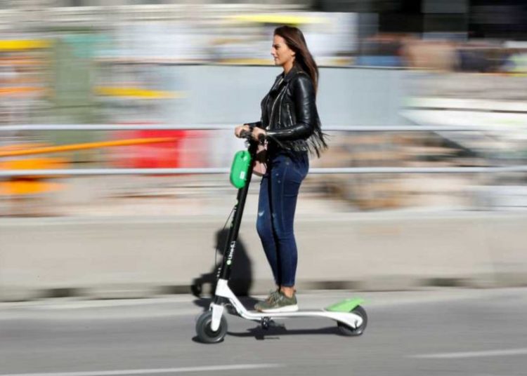 Imagen de archivo de un patinete