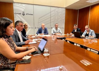 Reunión para abordar el programa del Imserso.