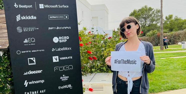 Mavi de Mars en una imagen dentro de su campaña de tolerancia cero contra la violencia sexual en entornos de ocio nocturno.