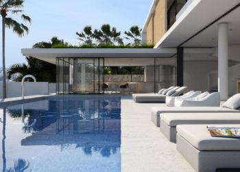 Casa de lujo en Ibiza. http://www.ibizaglobalservices.es/