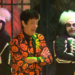Tom Hanks, en el centro, disfrazado de David S. Pumpkins, el que viene de Ibiza, ayer en el programa Saturday Night Live