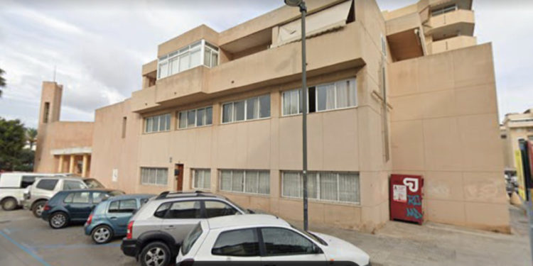Una de las presuntas víctimas del sacerdote ibicenco sufrió tocamientos de carácter sexual en la vivienda de  la iglesia del Rosario de Ibiza según su testimonio.
