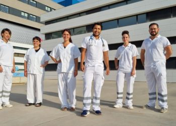 De izquierda a derecha: equipo de Santa Eulària: la enfermera Elena Moya Boix y Dra. Mª Florencia Rodríguez; equipo de Vila: la enfermera Andrea Penco Criado y Dr. Jorvi Aguilar Valero; equipo de Sant Antoni: la enfermera Julia Cruz Escobar y el Dr. David Lanunza González. Foto: cedida por el Área de Salud de Ibiza y Formentera.