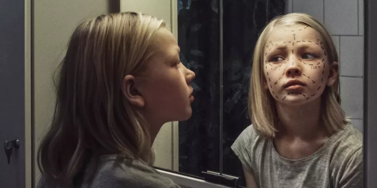 Campaña finlandesa para alertar del impacto que está teniendo el uso de redes sociales en la percepción de la propia imagen de las niñas.