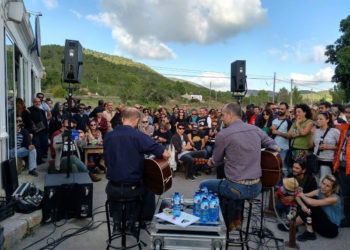 Imagen de archivo de un acto en Can Jordi de una edición anterior de Mal de Cap. Imagen cedida por el festival.