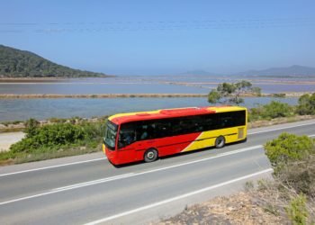 Imatge d'arxiu d'un autobús a Eivissa. Foto: Consell Insular.