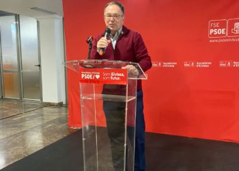 Josep Marí Ribas, Agustinet, durant el dinar de Nadal